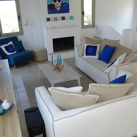 Luxury + Couchers De Soleil Villa *