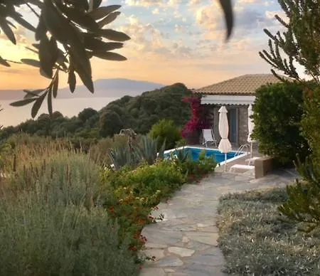 Luxury + Couchers De Soleil Villa